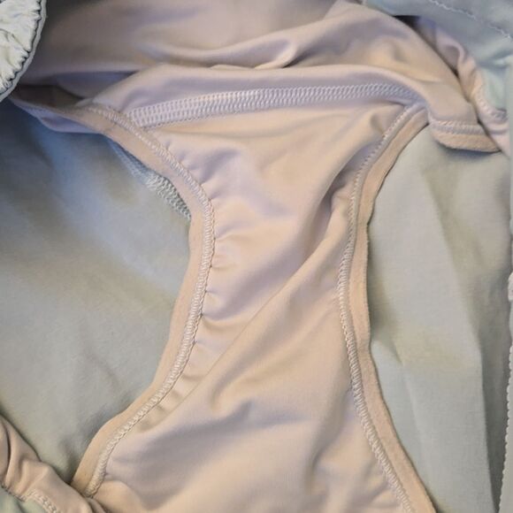 Lululemon Blue/Grey Athleitc Shorts, Women's Size 8, Great Condition - Picture 11 of 11